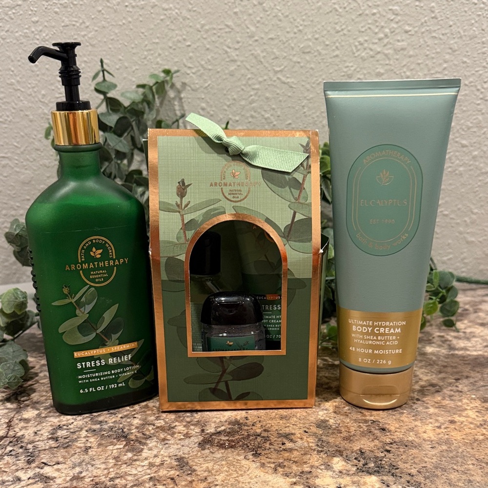 Brand New set of Bath and Body Works Aromatherapy Body Care